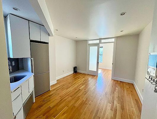 2nd image of 211 Madison St APT 16