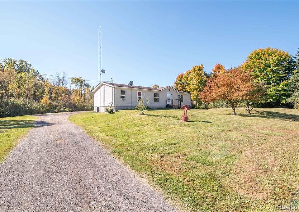 3993 Kim Ct, Otter Lake, MI 48464 Zillow