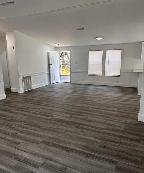 131 Oak Dr — Photo 8