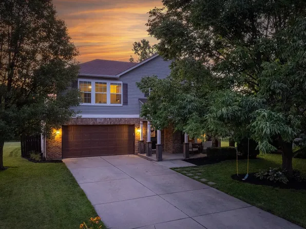 5756 N Plymouth Ct, McCordsville, IN 46055