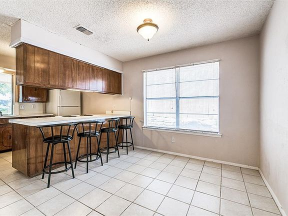 3rd image of 7608 Beckwood Dr