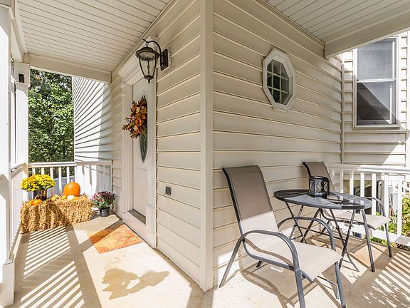 4th image of 1612 Elkwood Ct