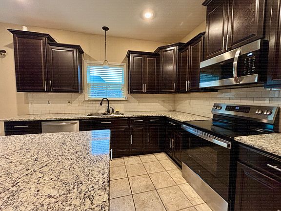 5th image of 7256 Double Pine Dr