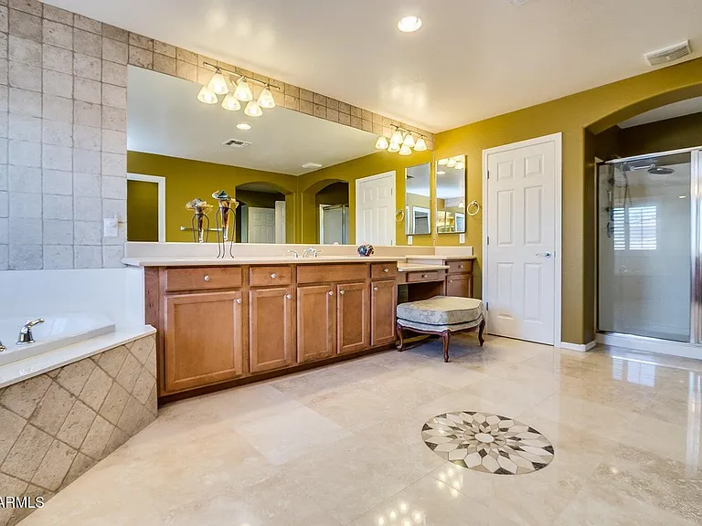 2892 E Beechnut Pl — Photo 44