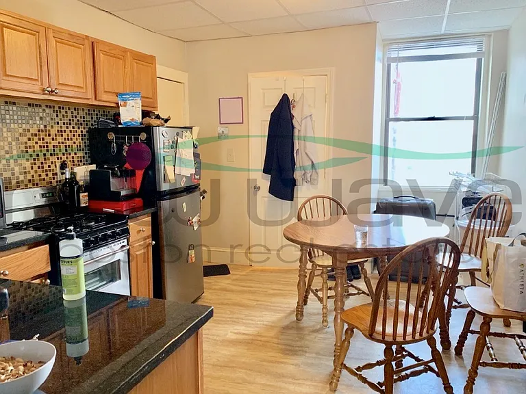 24 Phillips St #11 — Photo 2
