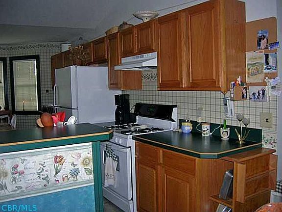 5th image of 1840 Huron Dr