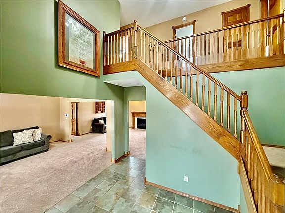 4th image of 24752 200th St