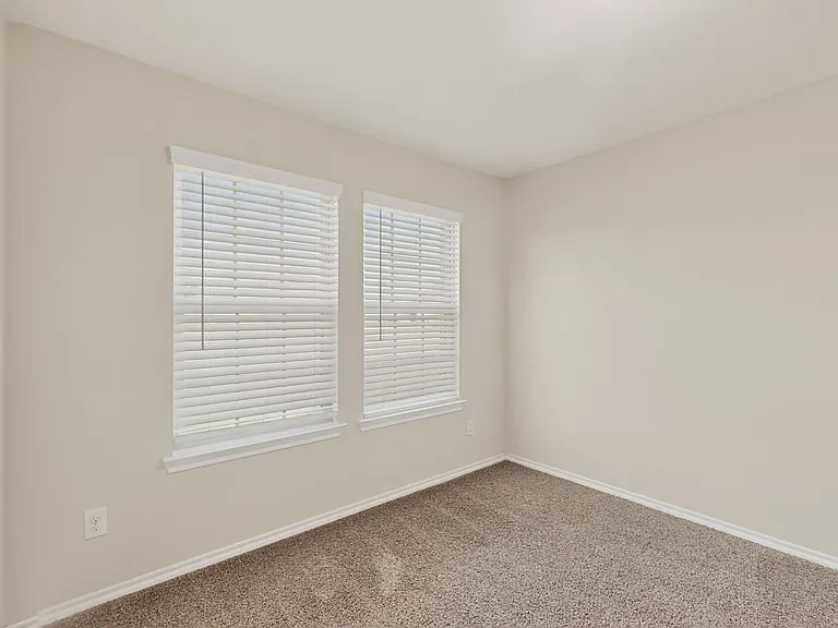 1901 Princeton Ave — Photo 25