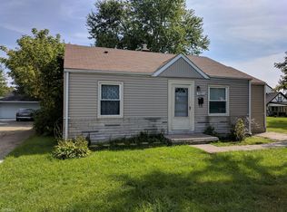 26690 Belleair St, Roseville, MI 48066