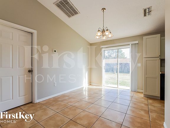 5th image of 391 Cocoa Ct
