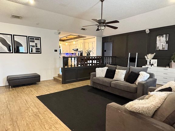 3rd image of 2025 Buffalo Dr