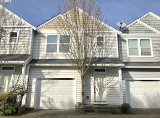 722 Barton Ave #9, Gladstone, OR