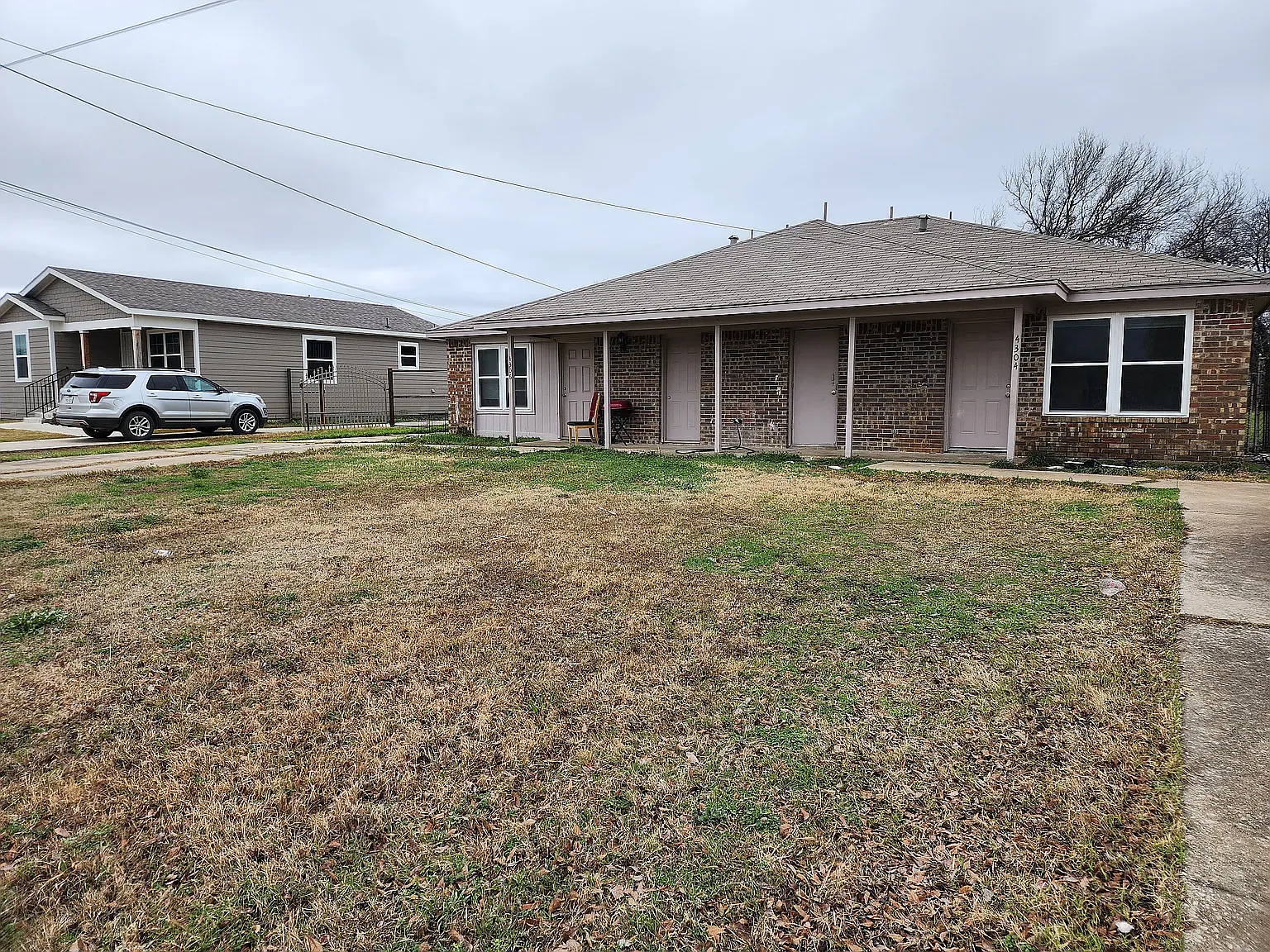 3 bed, 900 sqft, $1,400 — Photo 3