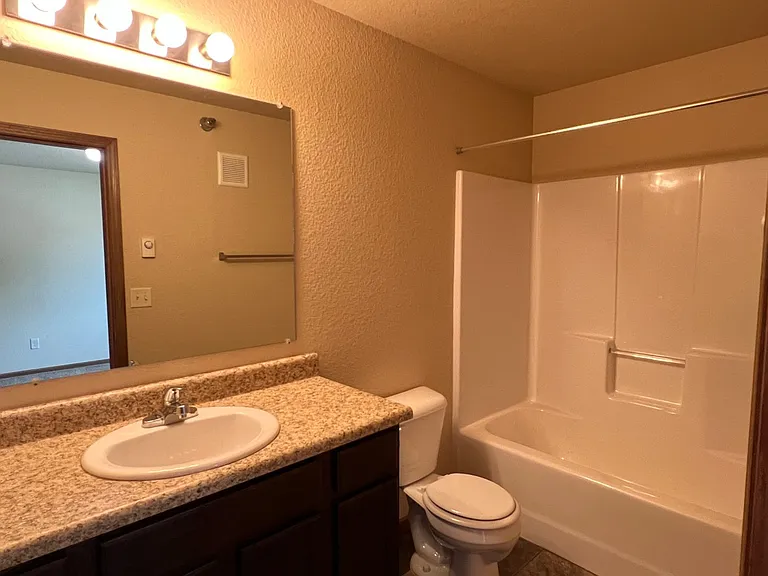 4210 Kateland St — Photo 45
