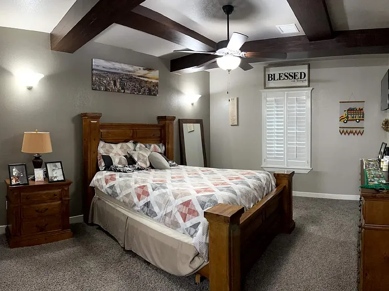 14231 Richard Wiles Ave — Photo 17