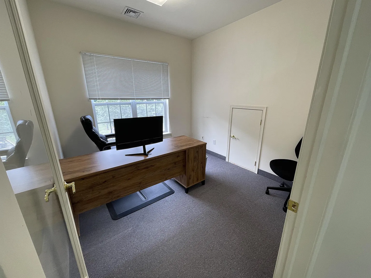 349 Route 31 - Bld A - 301 - Office Share 2 — Photo 1