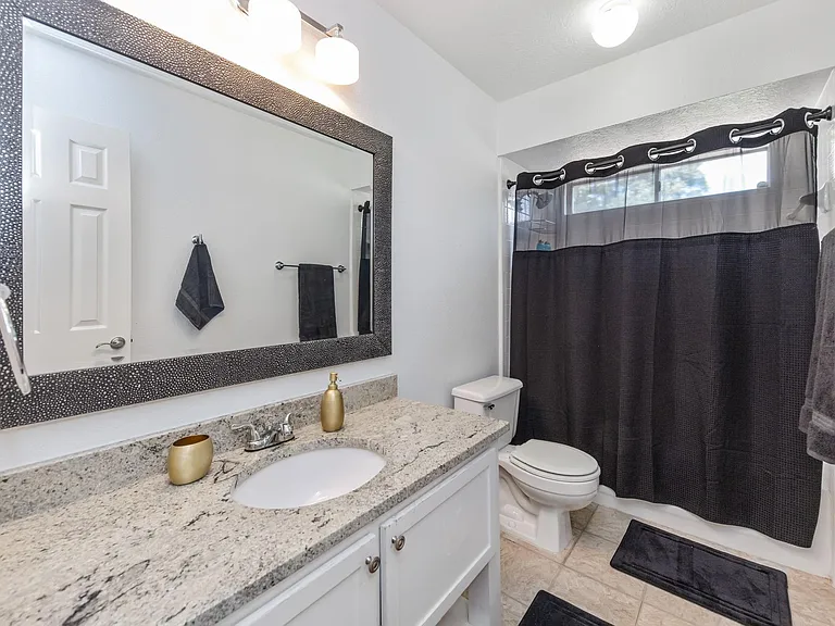 15826 Jamie Lee Dr — Photo 33