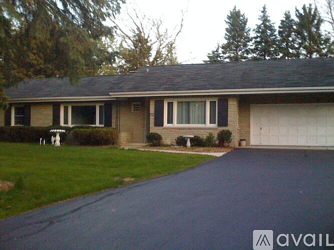 1st image of 15245 W North Ave