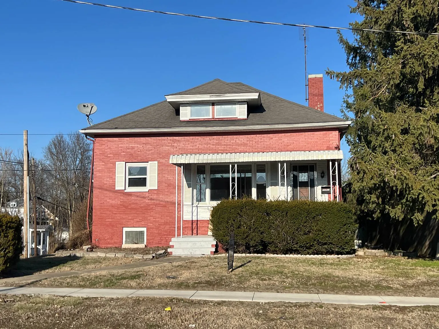 301 Montgomery St photo 1