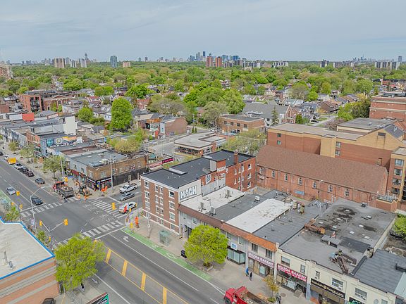 3rd image of 5 Donlands Ave