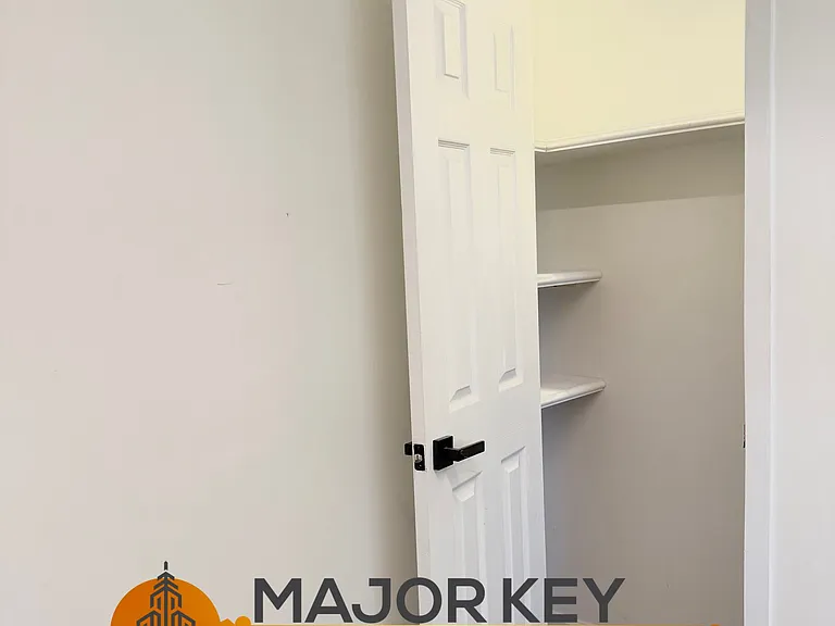 4555 Sugarloaf Pkwy — Photo 37