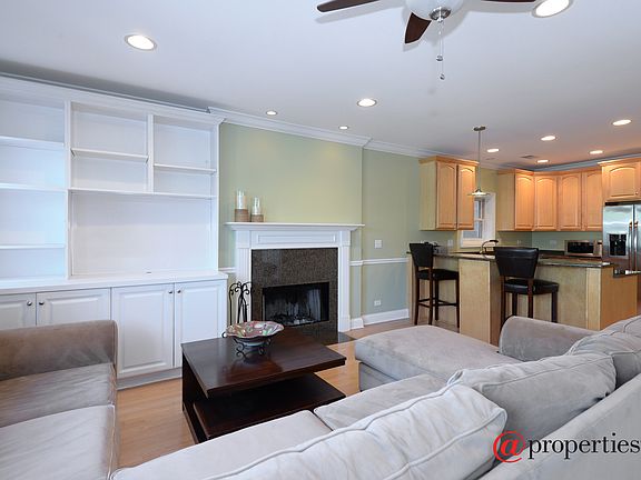 Kitchen / Living Room