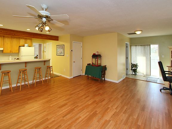 4th image of 6896 S Brookhill Dr
