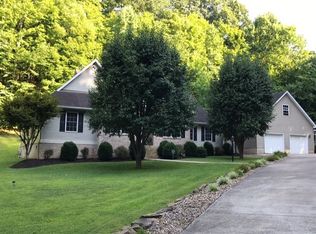 307 Oak Ridge Dr, Lavalette, WV 25535