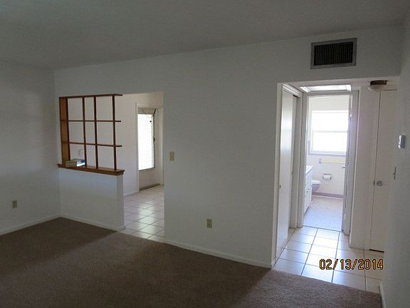 2nd image of 805 Vassar St