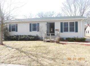 2317 Fountain St, Muskegon, MI 49441
