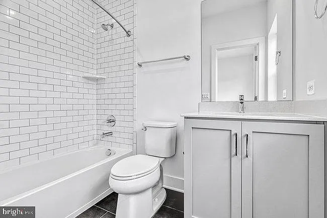 11236 Bunsen St — Photo 43