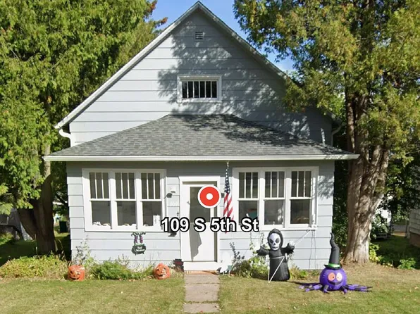 109 S 5th St, Crystal Falls, MI 49920