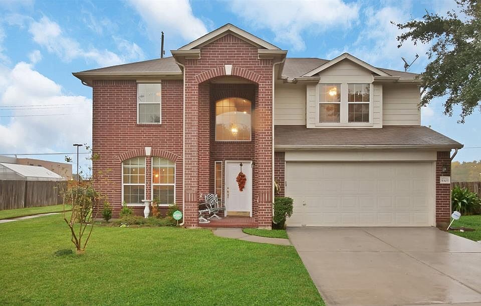 1st image of 5303 Champions Way Ln