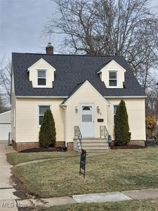 98 W 5th Ave, Berea, OH, 44017