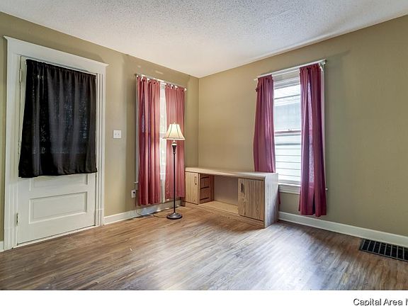 2nd image of 1904 S Spring St