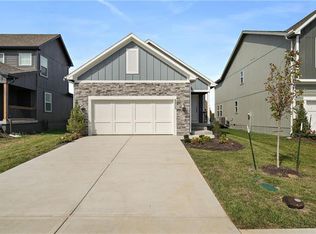 8805 SW 9th Ter, Lees Summit, MO 64064