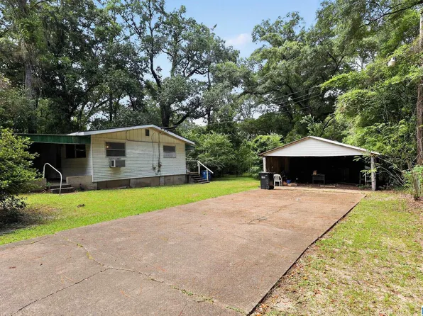 334 Avondale Ave, Satsuma, AL 36572