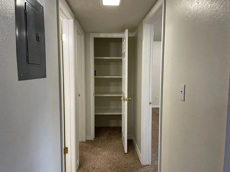 3219-21 Frontier St #23 — Photo 7