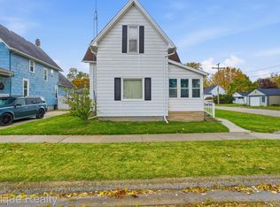 251 N 2nd St, Marine City, MI 48039
