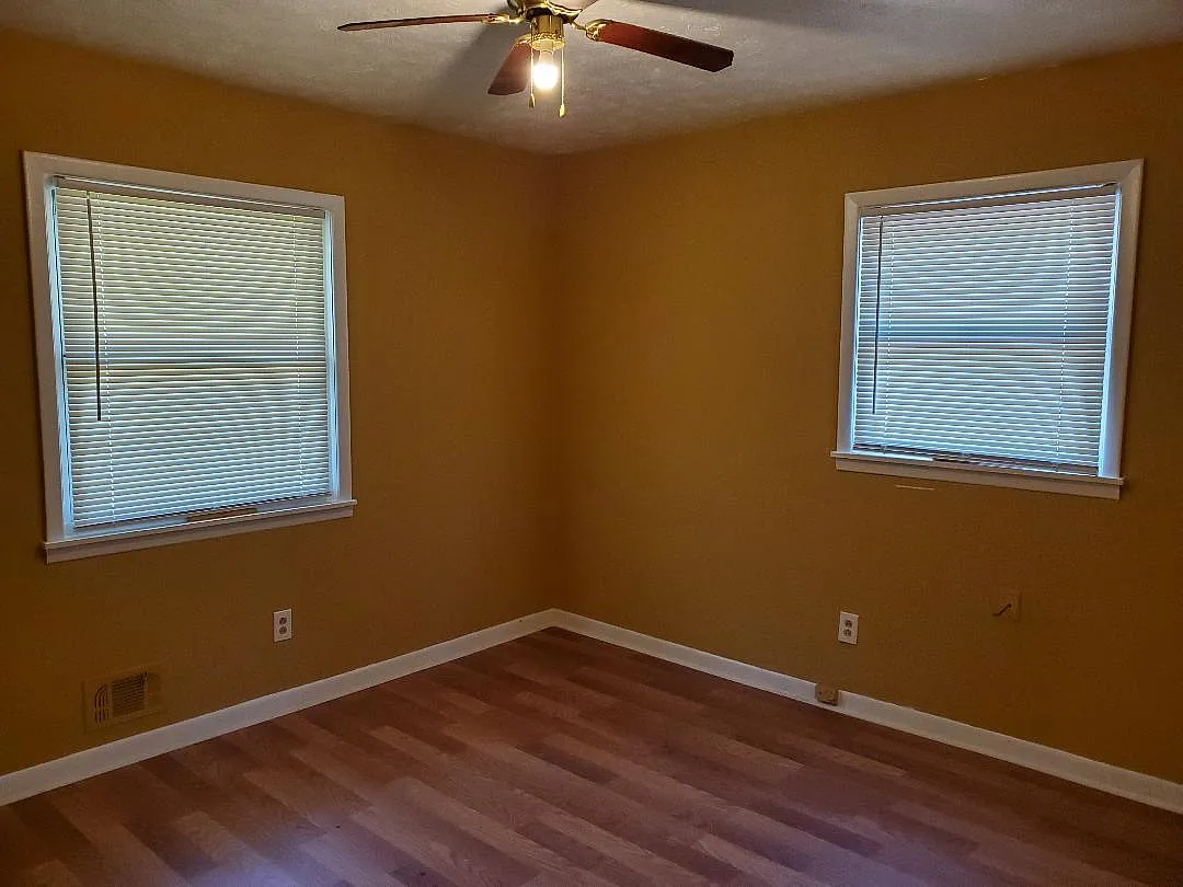 4 bed, 1500 sqft, $1,850 — Photo 2