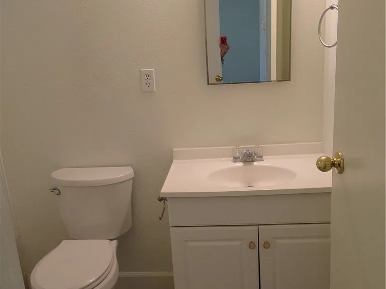 357 E Van Wagenen St #0 — Photo 19