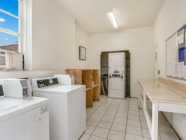 2020 S Congress Ave #1215 — Photo 14