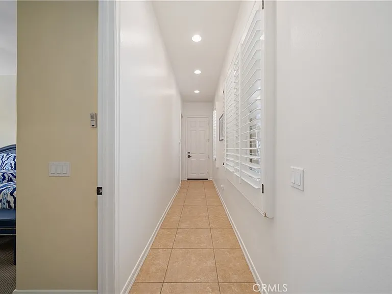 138 Royal Saint Georges Way — Photo 25