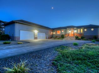 12180 NW Ocean Vista Ln, Seal Rock, OR 97376