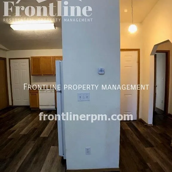 2609 Red Robin Way — Photo 2
