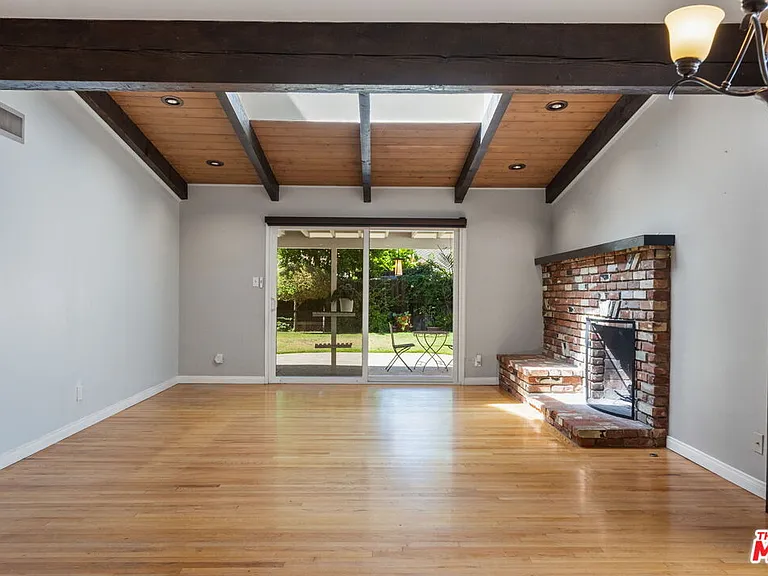 13453 Debby St — Photo 11