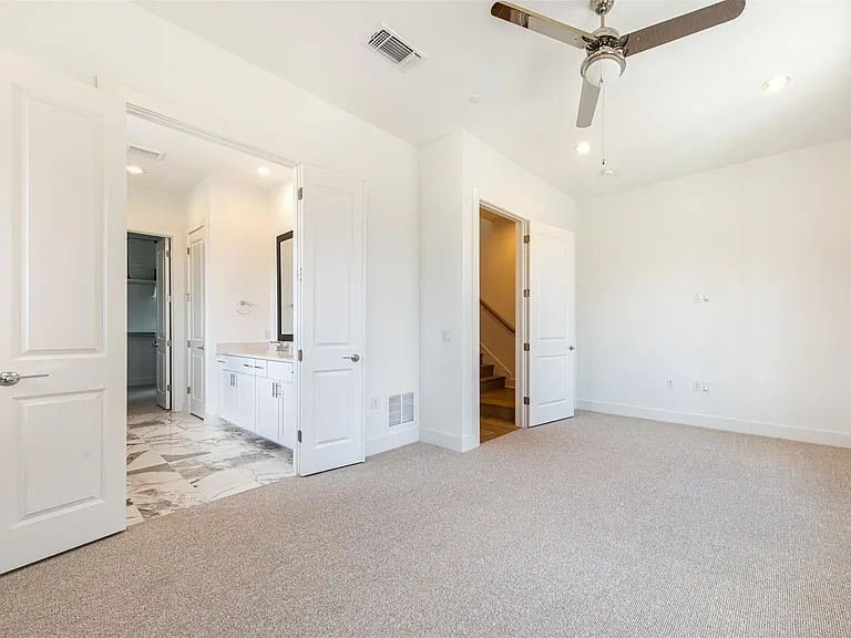 1201 Shore District Dr — Photo 16