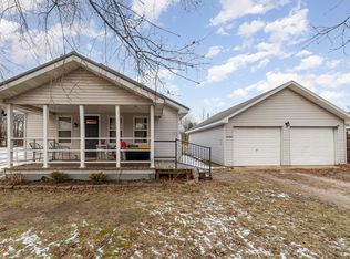 5444 W Greendale Ct, Mt Pleasant, MI 48858