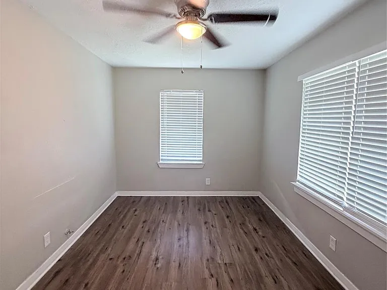 501 Evanston St — Photo 10