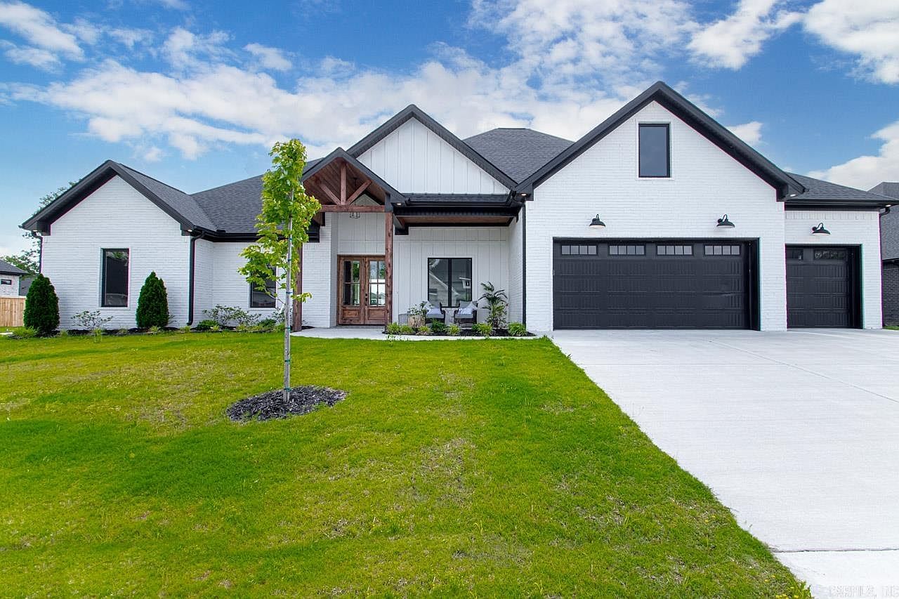 maron♡’s 4917 Bryant Ave S, Minneapolis, MN 55419 | Zillow